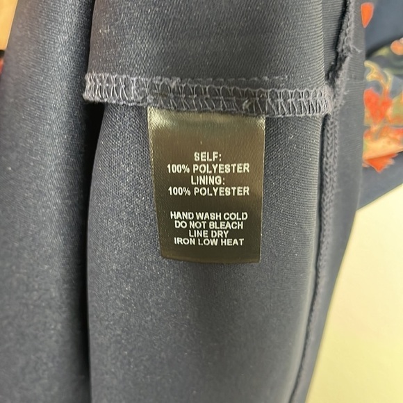 Lulu's Pink Navy Floral Cold Shoulder Long Sleeve Mini Dress Size Small - Picture 4 of 5